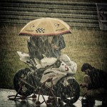 Kovács Niki Pannónia-ring rajtnál esőben