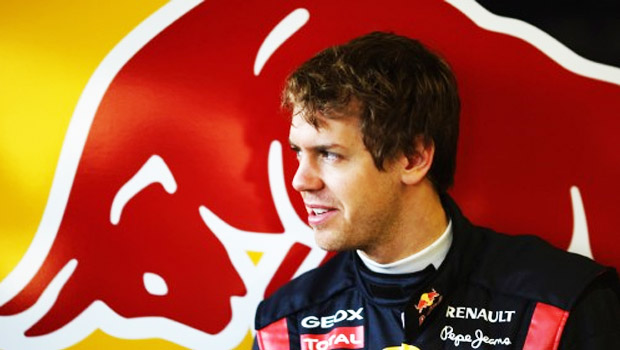 Vettel 2014-ig a Red Bullnál marad